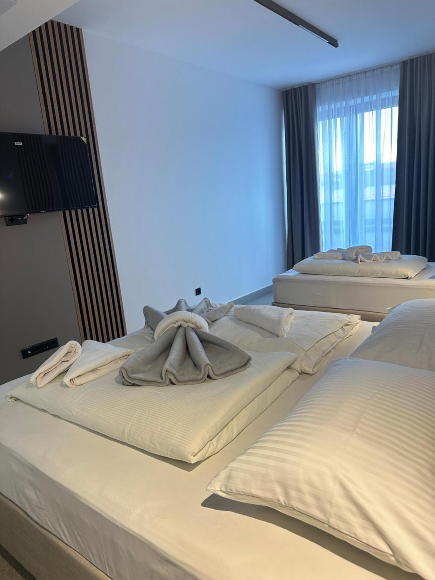 Hotel Suljovic Іліджа Екстер'єр фото