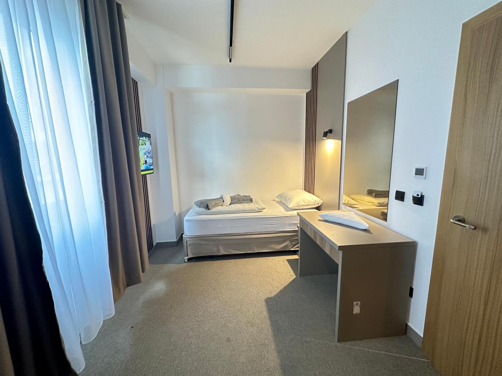 Hotel Suljovic Іліджа Екстер'єр фото