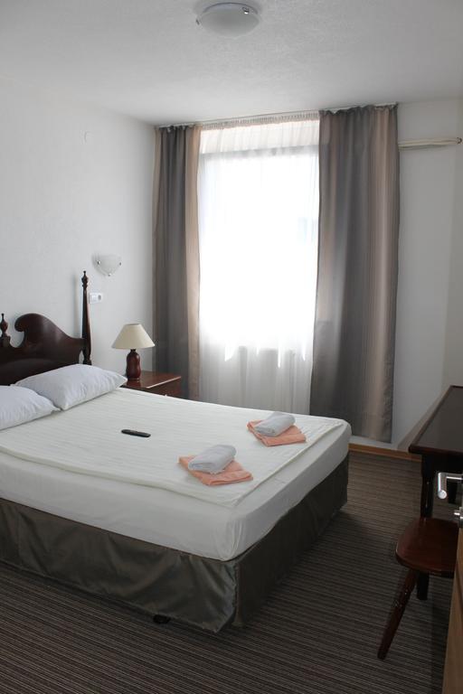 Hotel Suljovic Іліджа Екстер'єр фото